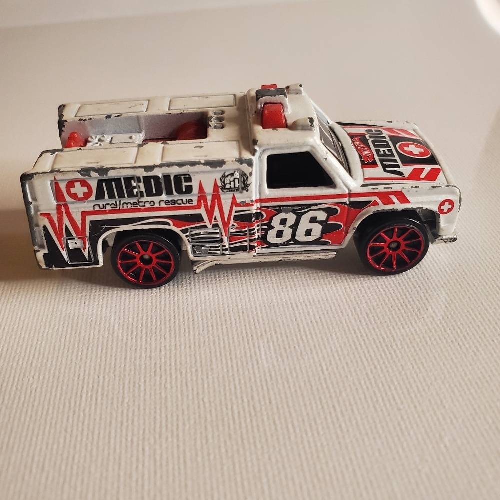 Vintage 1974- Medic Hot Wheel